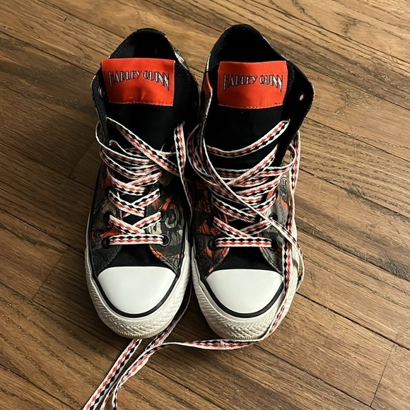 Converse Chuck Taylor All Star High x DC Comics Harley Quinn EUC - Picture 2 of 14